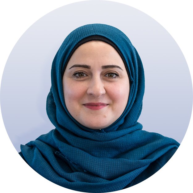 Porträt von Mitarbeiterin Hanaa Ahmad Hani